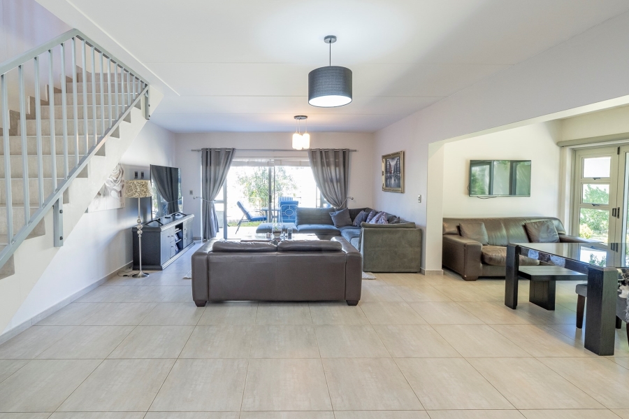 3 Bedroom Property for Sale in Langeberg Heights Western Cape